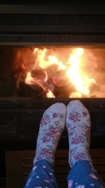 Woman Feet Warm Socks Fireplace — Stock Video
