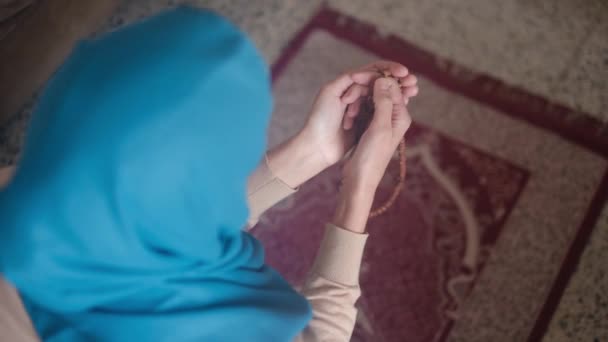 Muslim Woman Praying Hijab Islam Ramadan — Stock Video