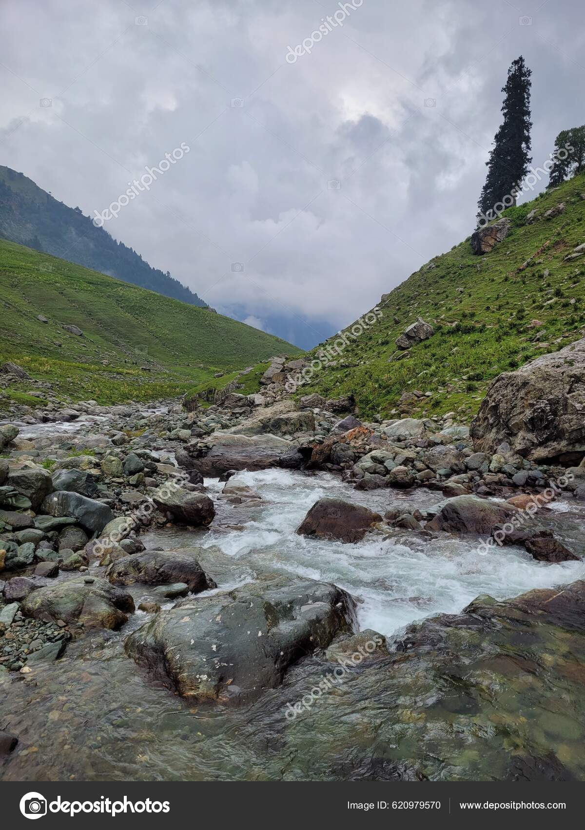 Tarsar Marsar Lake Trek Kashmir Stock Photo by ©iamankurkhandelwal ...