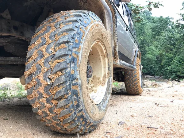 View Four Wheel Drive Tyres Theyre Full Mud Dirt — Stock Photo, Image