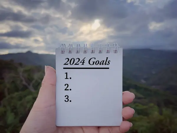 Újévi Motivációs Koncepció 2024 Jegyzettömbre Írt Célok Listák Homályos Stílus — Stock Fotó
