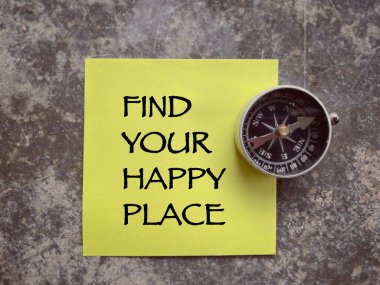 Motive edici ve ilham verici bir ifade. Bir not kağıdına 