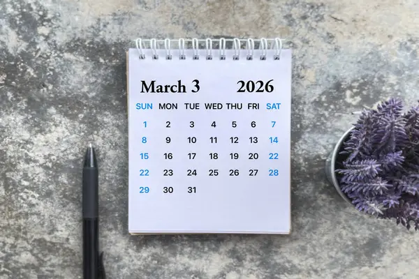 2026 Mart takvimi düz yatıyordu
