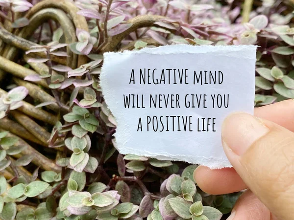 Inspirujący Cytat Sukcesu Życiu Negatywny Umysł Nigdy Nie Pozytywnego Życia — Zdjęcie stockowe