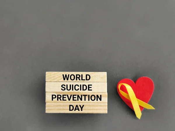 Концепция Празднования Дня Самоубийц Текст Всемирного Дня Предотвращения Самоубийств Деревянных — стоковое фото
