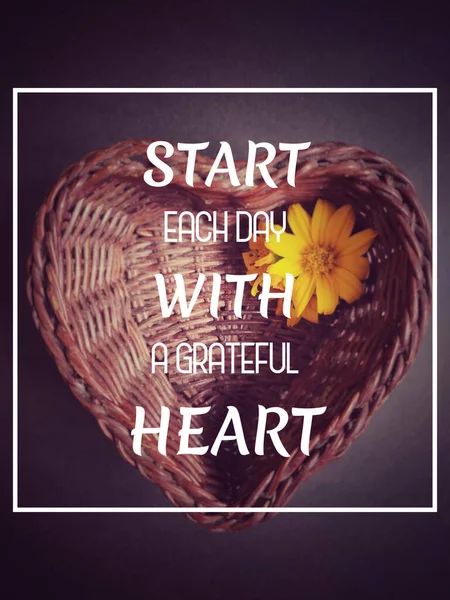 İlham verici bir alıntı - Her güne minnettar bir kalple başla