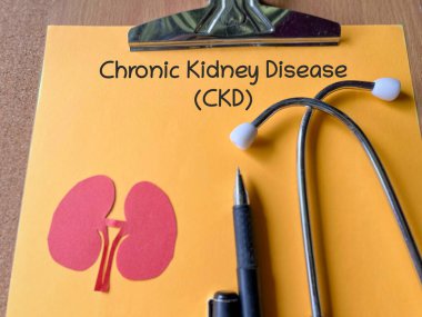 Kronik Böbrek Hastalığı, CKD kâğıt üzerine yazılmış. Stok fotoğrafı.