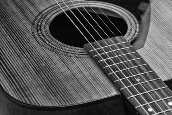 Klasická Kytara Zblízka Akustická Kytara Dřevěném Pozadí Koncept Hudebního Nástroje — Stock fotografie