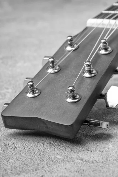 Guitarra Clássica Perto Guitarra Acústica Fundo Madeira Conceito Instrumento Musical — Fotografia de Stock