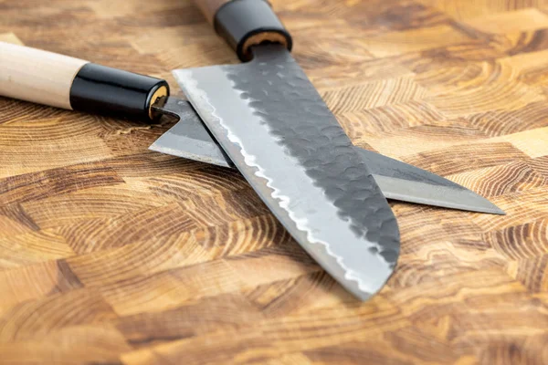 Couteaux Japonais Premium Libérés Motif Acier Damas Arrière Plan Avec — Photo
