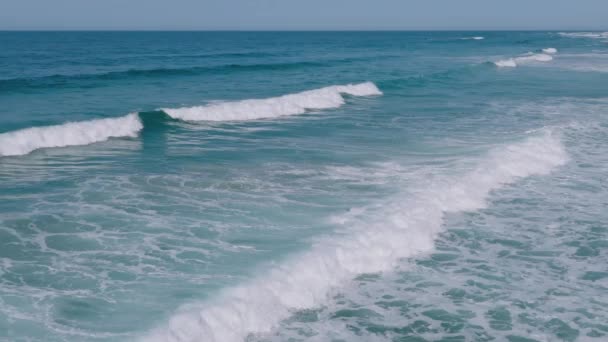 Slow Motion Ocean Waves Turquoise Beach Razo Carballo Coruna Galicien — Stockvideo