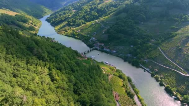 Vista Aérea Del Ponte Belesar Sobre Río Minho Chantada Lugo — Vídeos de Stock
