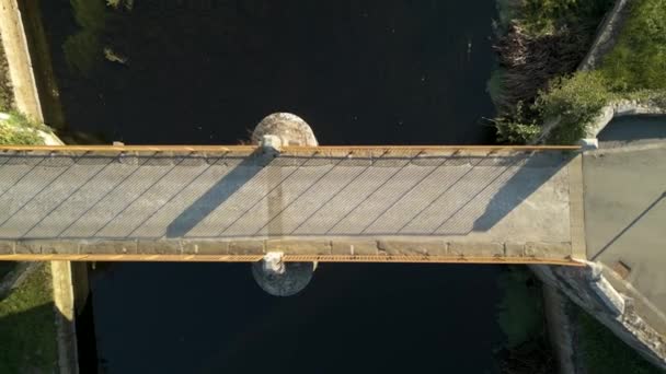 Vista Superior Pequeño Puente Hormigón Sobre Las Antillas Río Ponteceso — Vídeos de Stock