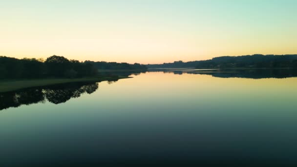 Spanya Corua Günbatımında Begondo Cecebre Barajı Geniş Görüntü — Stok video