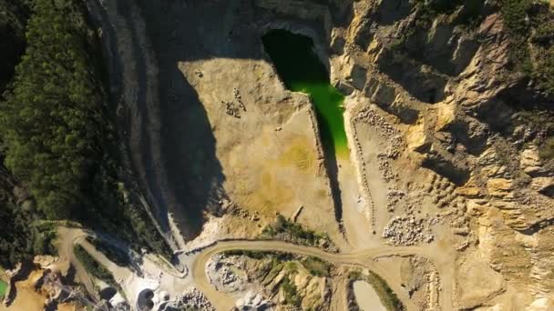 Overhead View Open Pit Mining Groundwater Solig Dag Castriz Spanien — Stockvideo