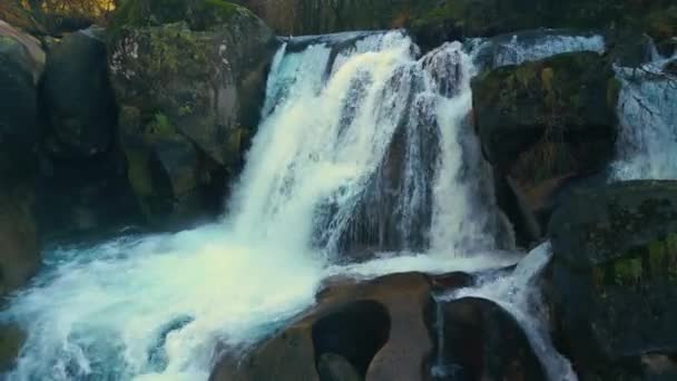 Vodopád Noveira Španělském Mazaricos Zpětný Záběr Dronu — Stock video