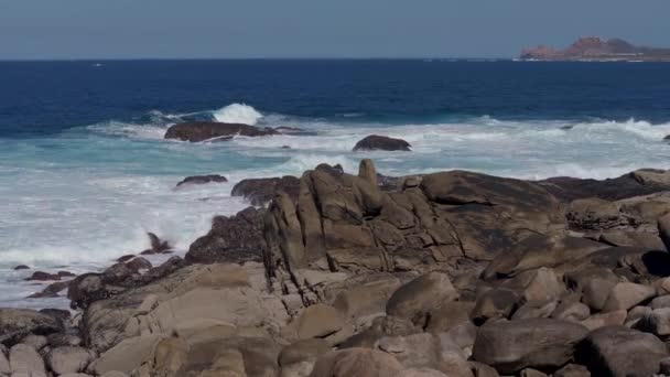 Rough Waves Crashes Rugged Shore Muxia Galacia Coruna Spain Inglês — Vídeo de Stock
