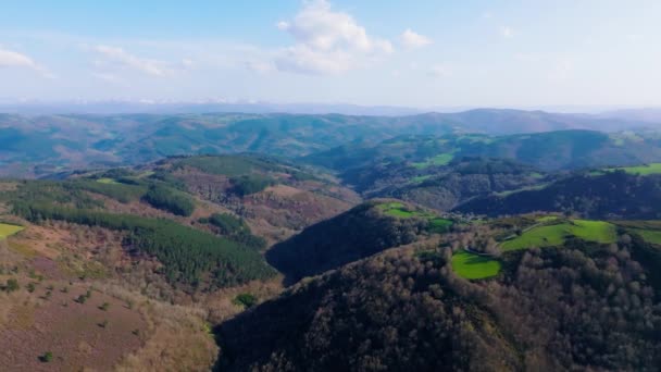Paisaje Montañoso Galicia Ciudad Fonsagrada Lugo España Disparo Aéreo — Vídeo de stock