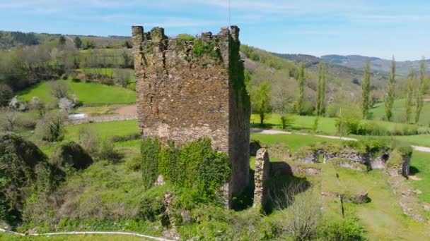 Turm Der Torres Ruinen Historisches Wahrzeichen Lugo Spanien Drohnenschuss Orbit — Stockvideo