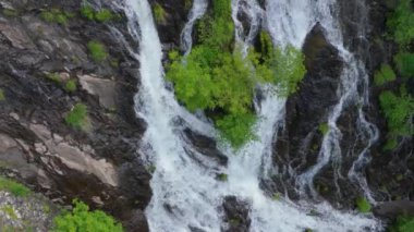 Braas del Ro Furelos Şelalesi Toques, A Corua, Furelos, Galiçya İspanya. Hava Görüntüsü