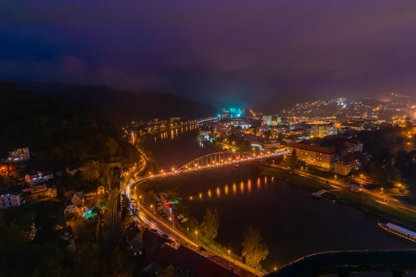 Зіткніть Місто Зверху Темний Туман Вечір Свіжої Осені — стокове фото