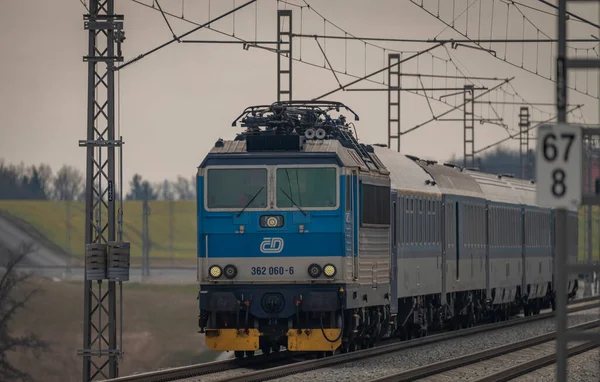 Быстрый Пассажирский Поезд Новой Железнодорожной Линии Праги Табор Мыслковице 2023 — стоковое фото