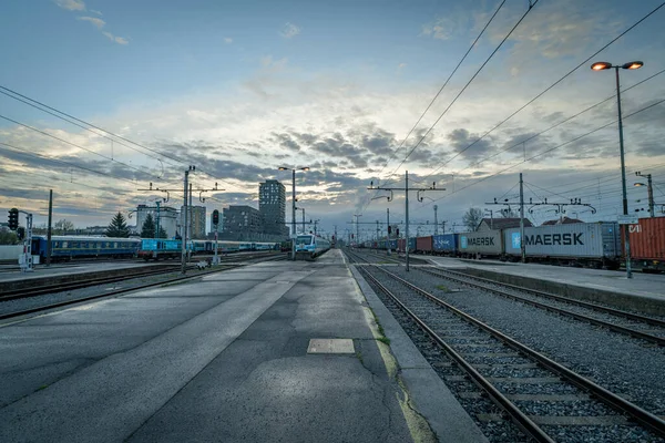 Personenzüge Bahnhof Trüben Frühlingsmorgen Der Hauptstadt Ljubljana 2023 — Stockfoto