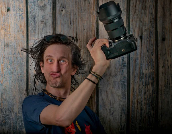 Masculino Com Câmera Quadro Completo Preto Lente Grande Angular Perto — Fotografia de Stock