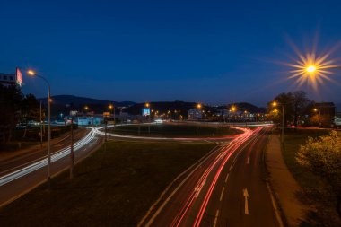Usti nad Labem 'de sonbaharda yol ve yollar Usti nad Labem CZ 11 01 2024
