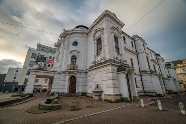 Usti nad Labem CZ 12 24 2024 Noel Tatili 'nde Bohemya' nın kuzeyinde şehir merkezi.