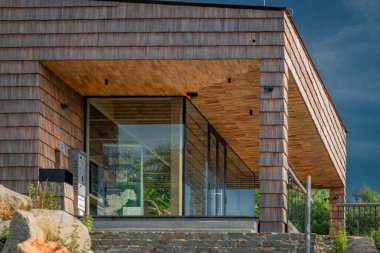 Yaz mevsiminde Beskydy Dağları Pustevny CZ 07 26 2025 'te taze sıcak bir sabah