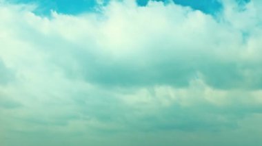 bulutlar gökyüzünde hareket video