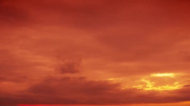 bulutlar gökyüzünde hareket video