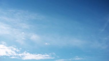 bulutlar gökyüzünde hareket video