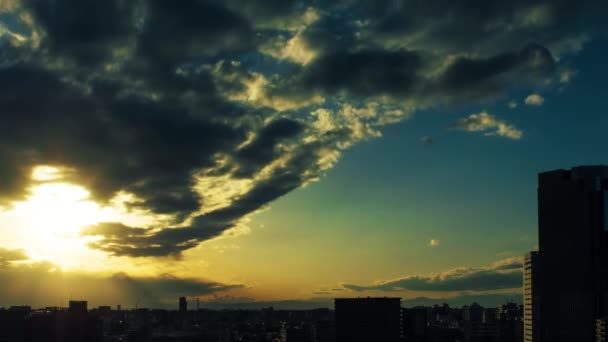 Video Himmel Moln Städer Och Byggnader Från Dag Till Solnedgång — Stockvideo