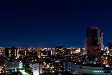 Gökyüzü, bulutlar, şehir ve binalar, gece manzarası