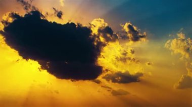 bulutlar gökyüzünde hareket video