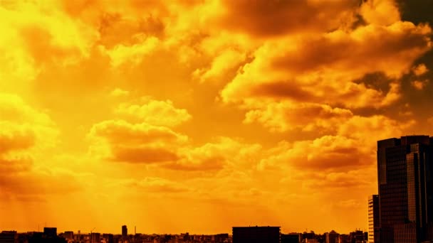 Vídeo Del Cielo Nubes Ciudad Edificios Durante Día — Vídeo de stock
