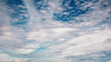 bulutlar gökyüzünde hareket video