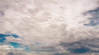 bulutlar gökyüzünde hareket video