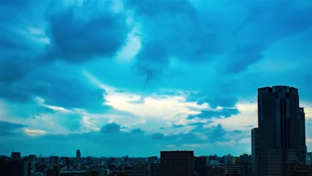 Βίντεο Από Ουρανό Σύννεφα Πόλη Και Κτίρια Θυελλώδης Ημέρα — Αρχείο Βίντεο