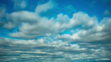 bulutlar gökyüzünde hareket video