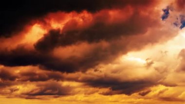 bulutlar gökyüzünde hareket video