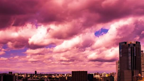 Vídeo Céu Nuvens Cidade Edifícios Tempestuoso Durante Dia — Vídeo de Stock