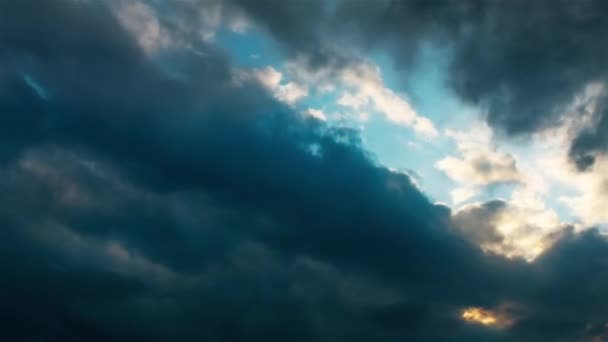 Bulutlar Gökyüzünde Hareket Video — Stok video