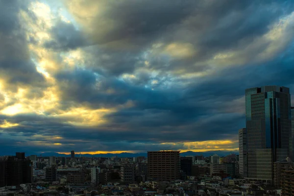 Zdjęcia Nieba Chmur Miasta Budynków Wschodu Zachodu Słońca — Zdjęcie stockowe