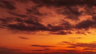 bulutlar gökyüzünde hareket video