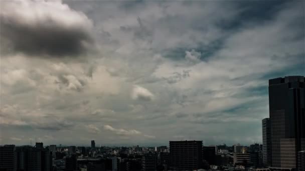 Vidéo Ciel Des Nuages Ville Des Bâtiments Journée Orageuse — Video