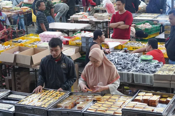 Noviembre 2022 Mercado Pasteles Temprano Mañana Pasar Senen Yakarta Central — Foto de Stock