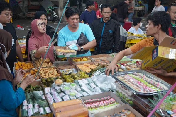 Noviembre 2022 Mercado Pasteles Temprano Mañana Pasar Senen Yakarta Central —  Fotos de Stock